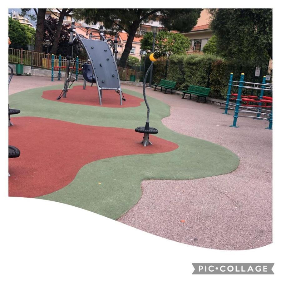 Location Saisonniere Menton 220 M Des Plages Exteriör bild