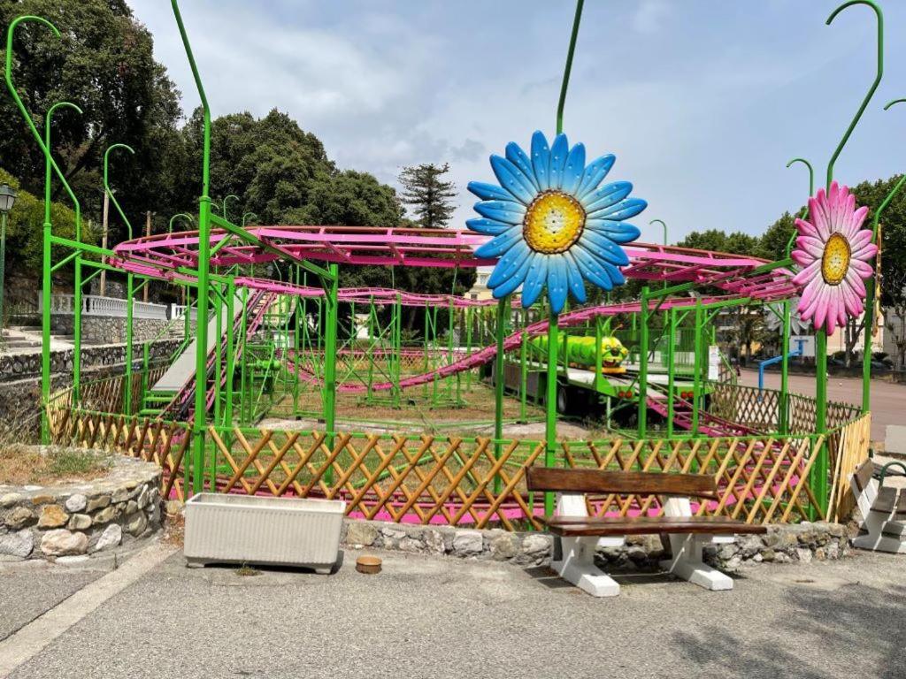 Location Saisonniere Menton 220 M Des Plages Exteriör bild