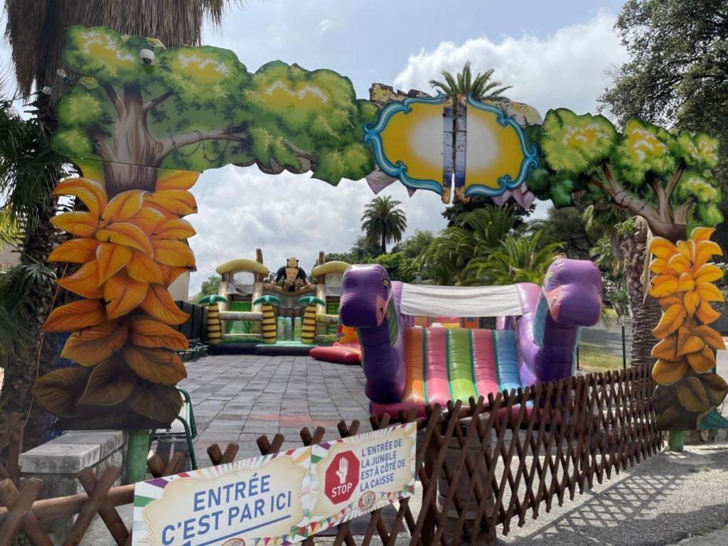 Location Saisonniere Menton 220 M Des Plages Exteriör bild
